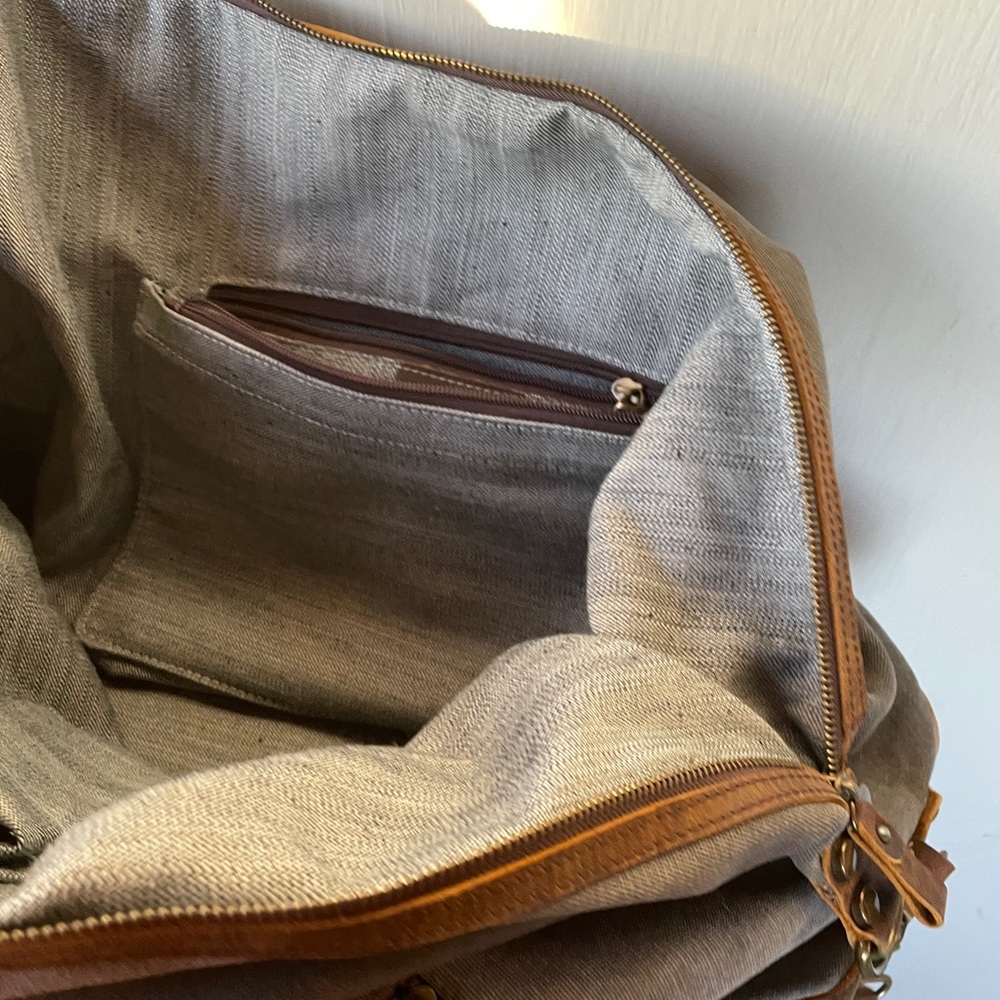 Custom Made Leather Tote Travel Bag - Picture 6 of 6